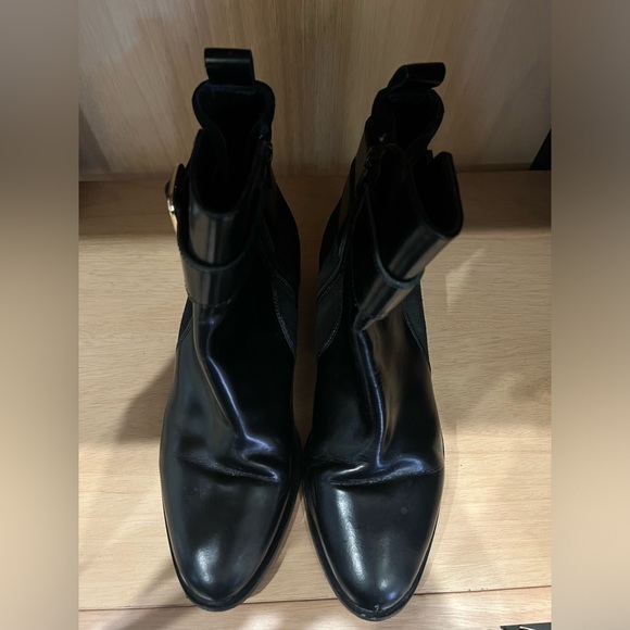 H&M Black Leather/Suede Ankle Boots Block Heel with Gold Accent Buckle - Picture 7 of 9